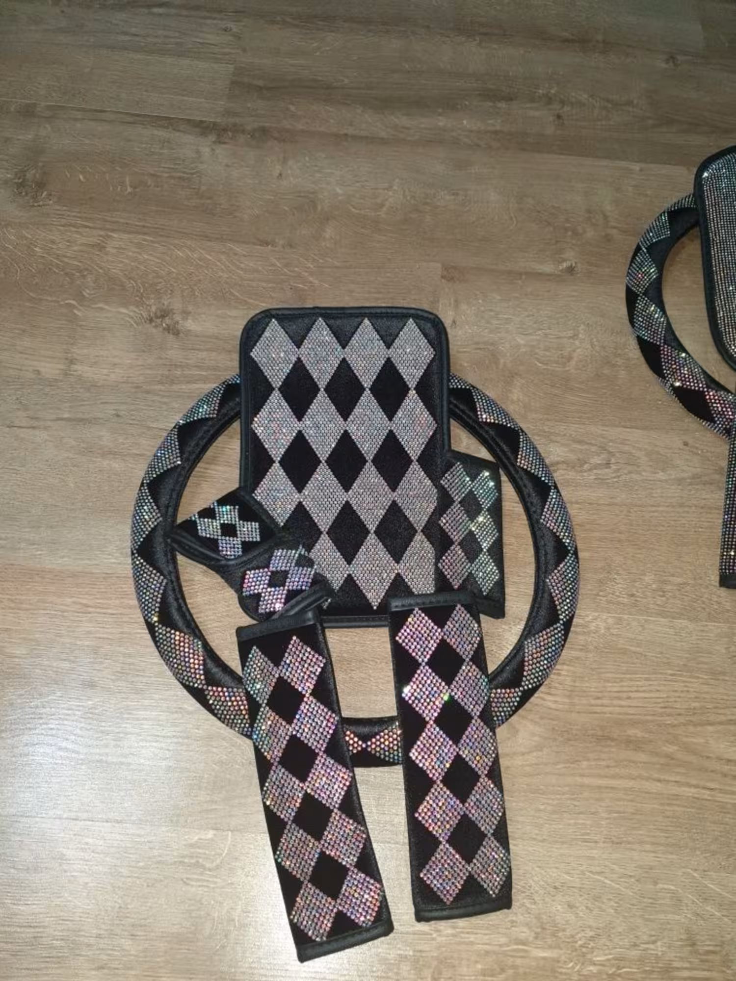 Чехол на руль со стразами (6 / 7)