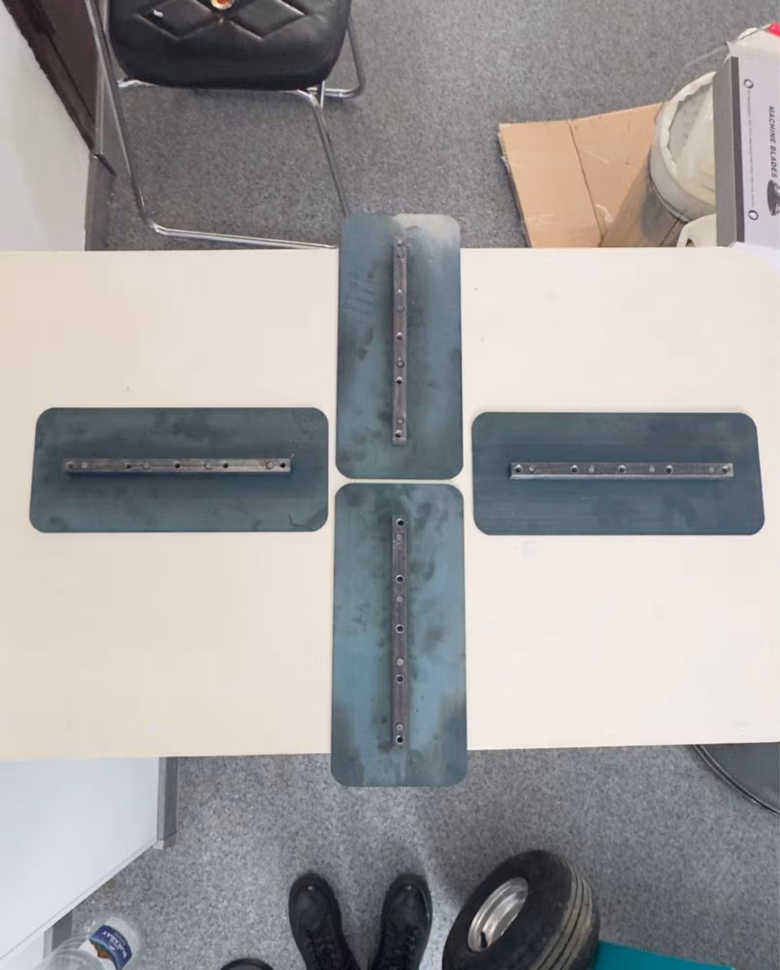 Лопасти-лезвия затирочные для затирочно-шлифовальных машин вертолетов (2 / 6)