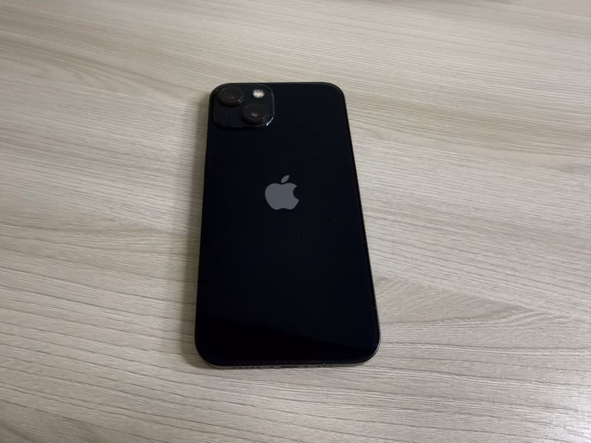 Iphone 13 128Gb черный (2 / 4)