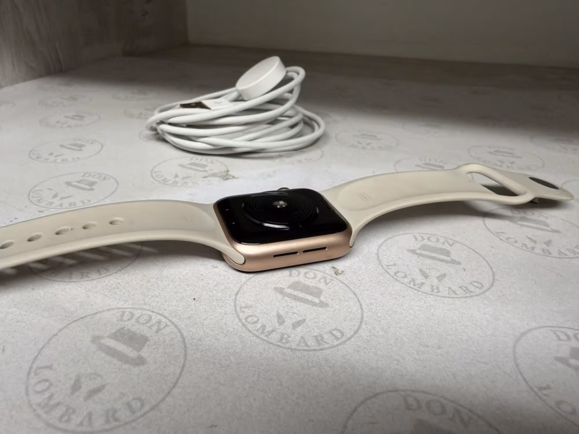 Apple Watch SE 40 Рассрочка 0-0-12 (2 / 4)