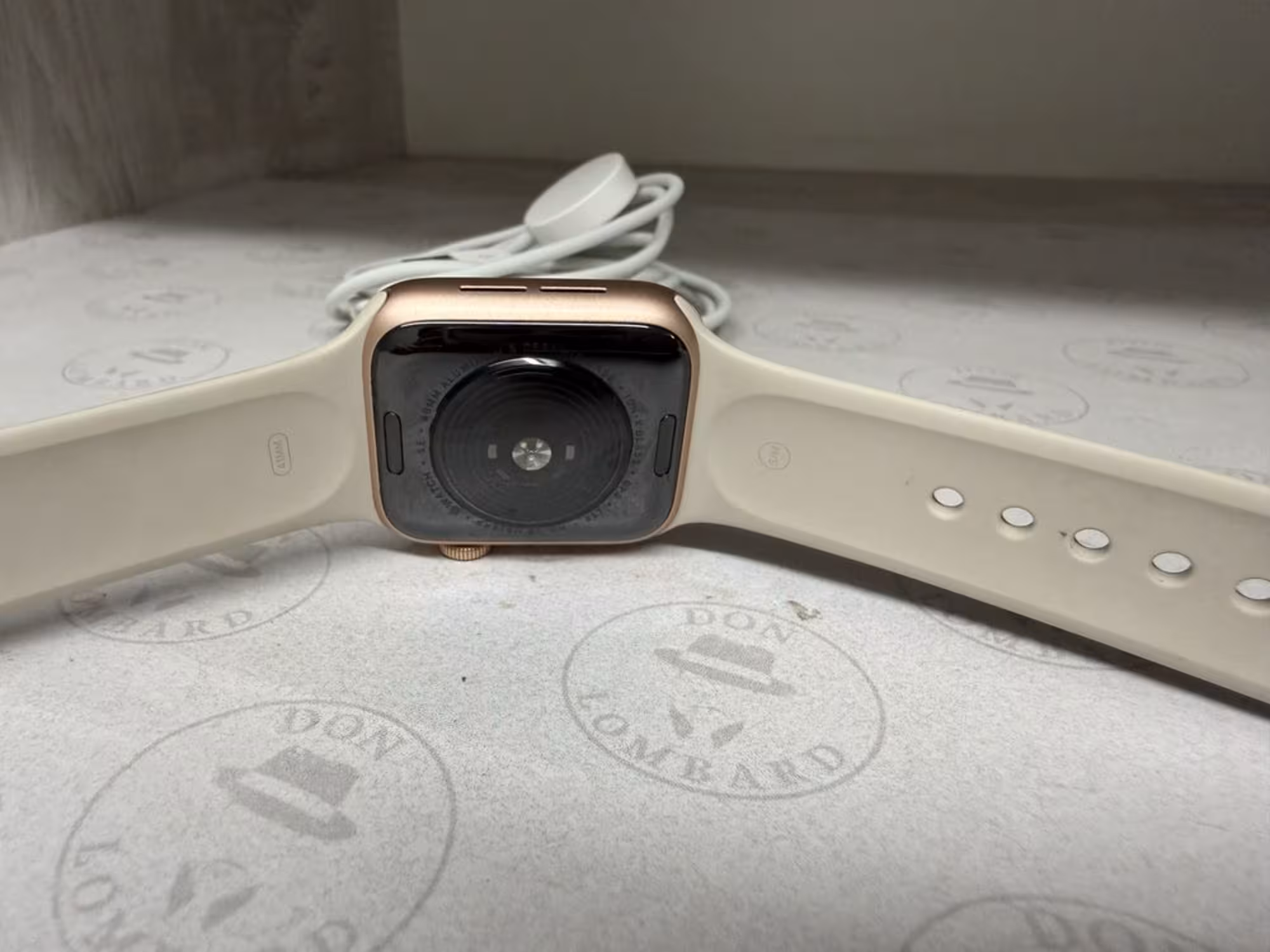 Apple Watch SE 40 Рассрочка 0-0-12 (4 / 4)