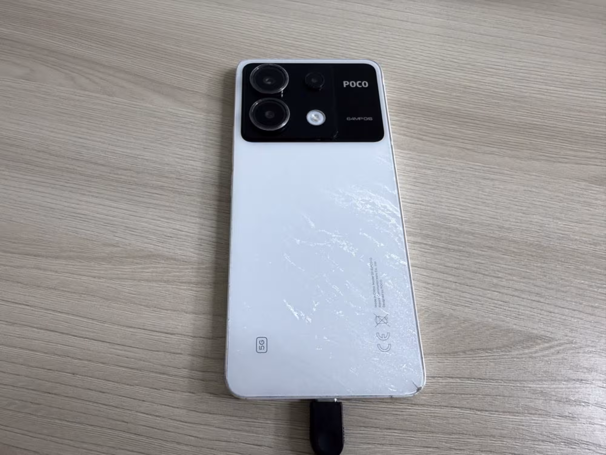 Poco X6 5G 12/256gb (2 / 4)