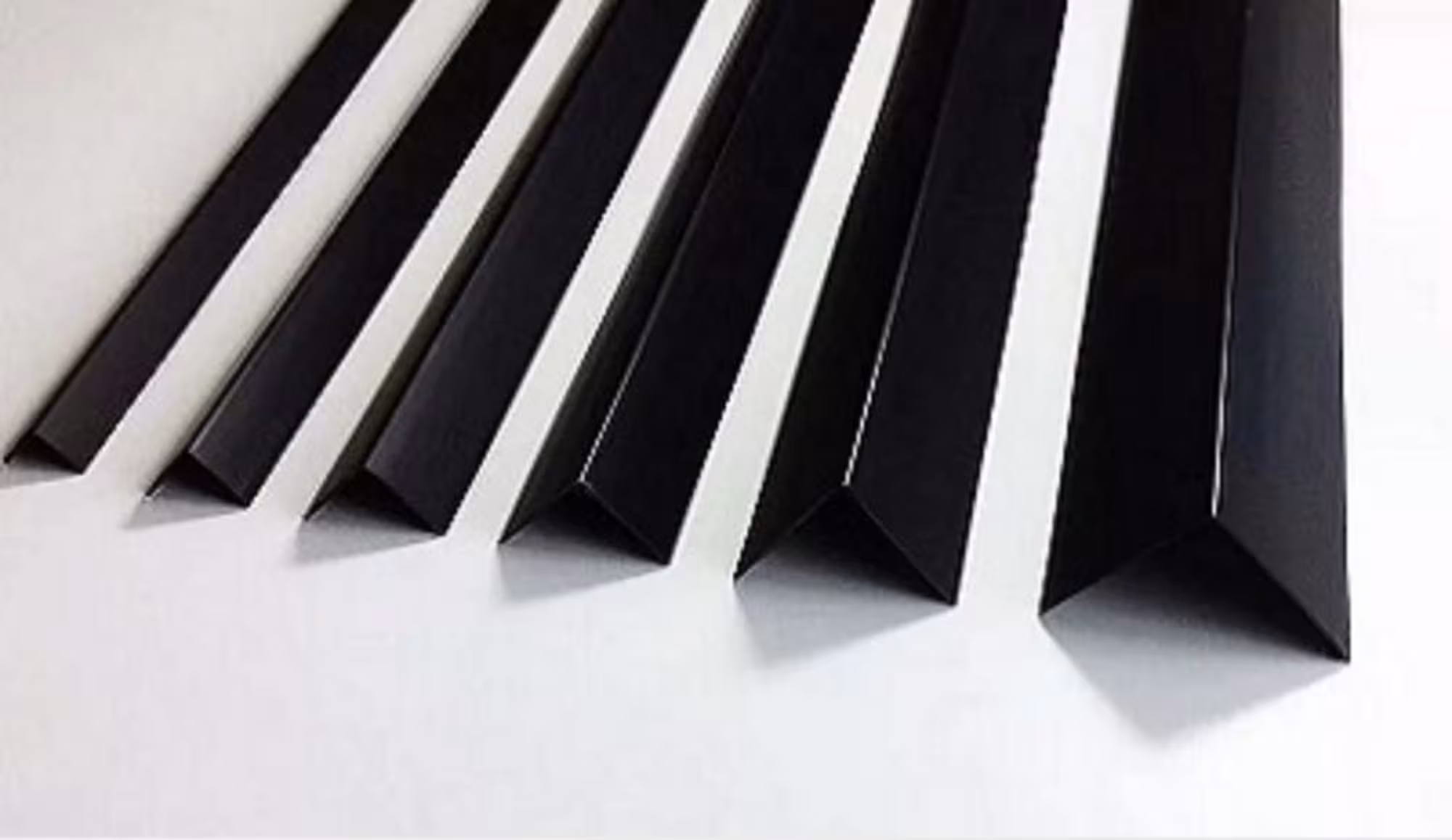 Декоративный уголок алюминиевый (5 / 5)