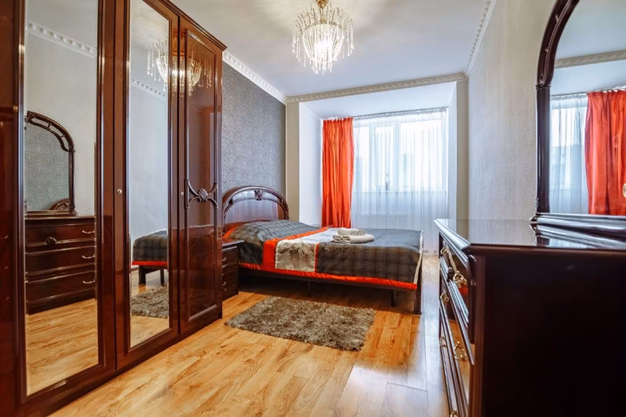 3х комнатная Сыганак 64/1 (1 / 11)