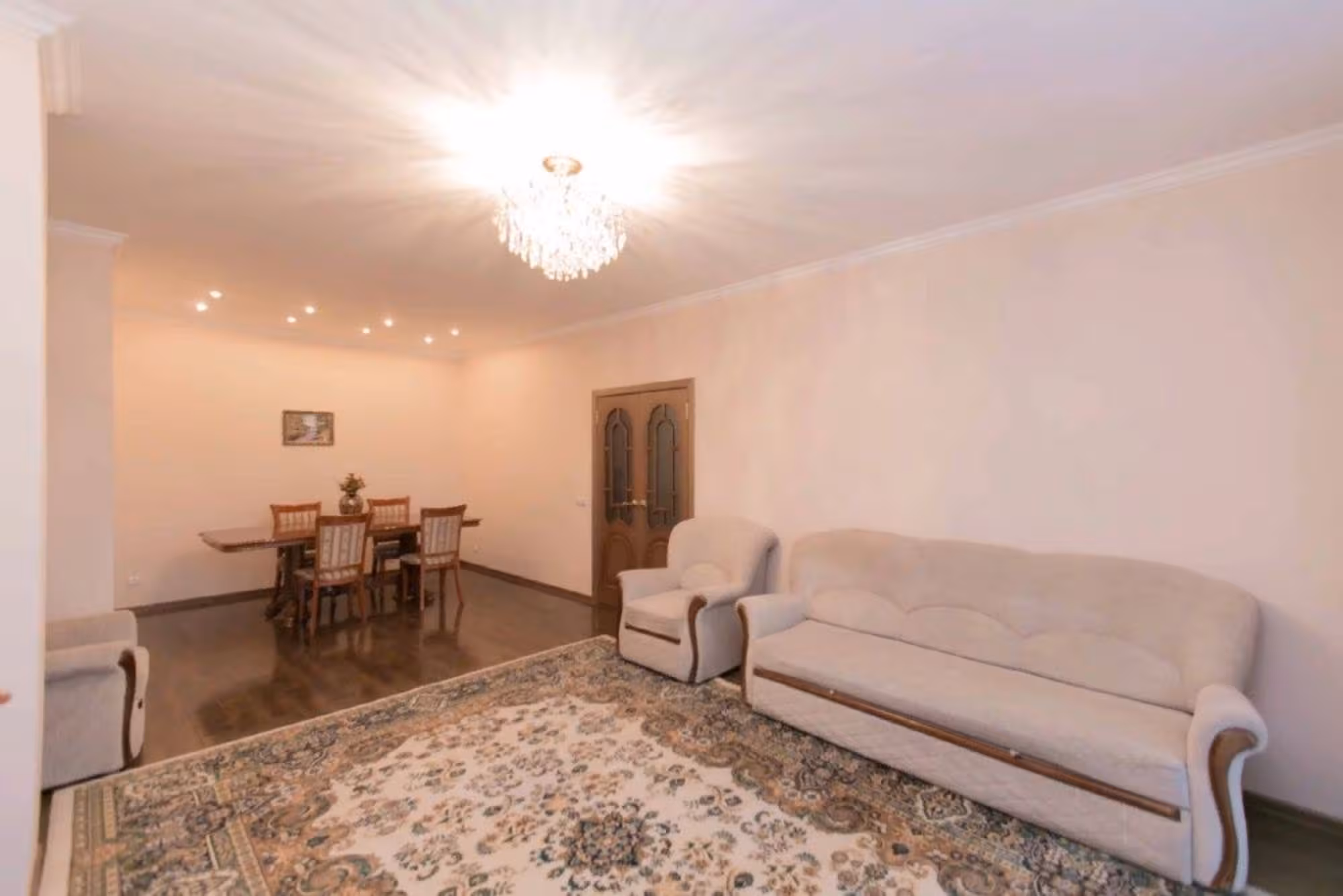 2х ком в ЖК Дипломат ул Сарайшык 34 (10 / 22)