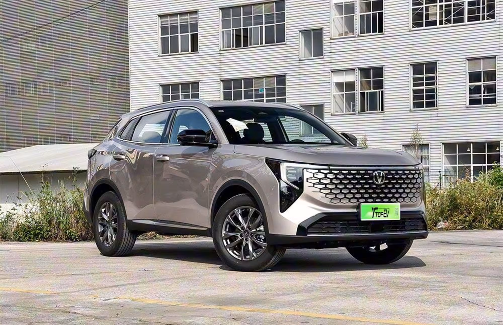 Changan CS55 Plus 2026 — Обновленный лидер! Кредит 0% взнос. (1 / 8)