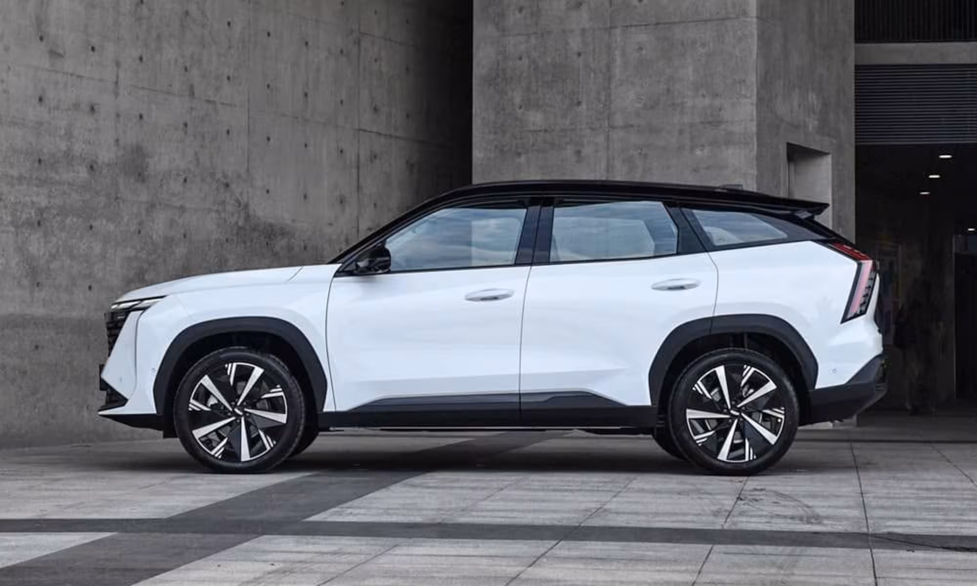 Geely Atlas 2025. Кредит без первоначального взноса. Гарантия 5 лет (2 / 7)