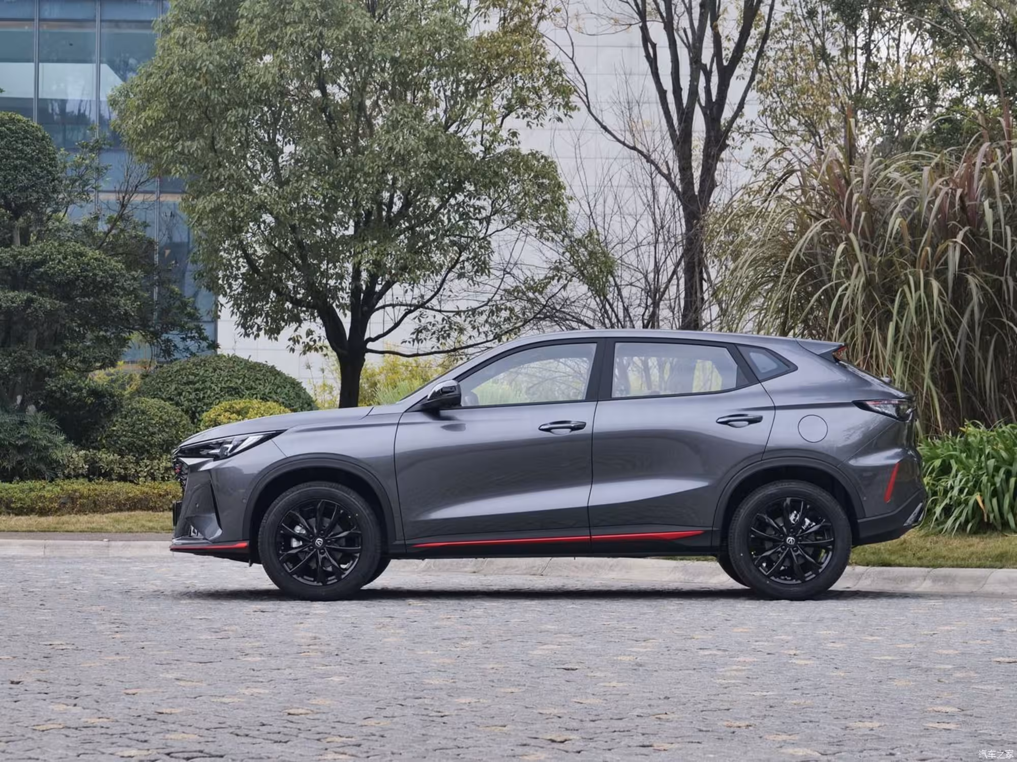 Changan X5 в Кредит: Получи решение онлайн! Без поездок в банк (5 / 8)