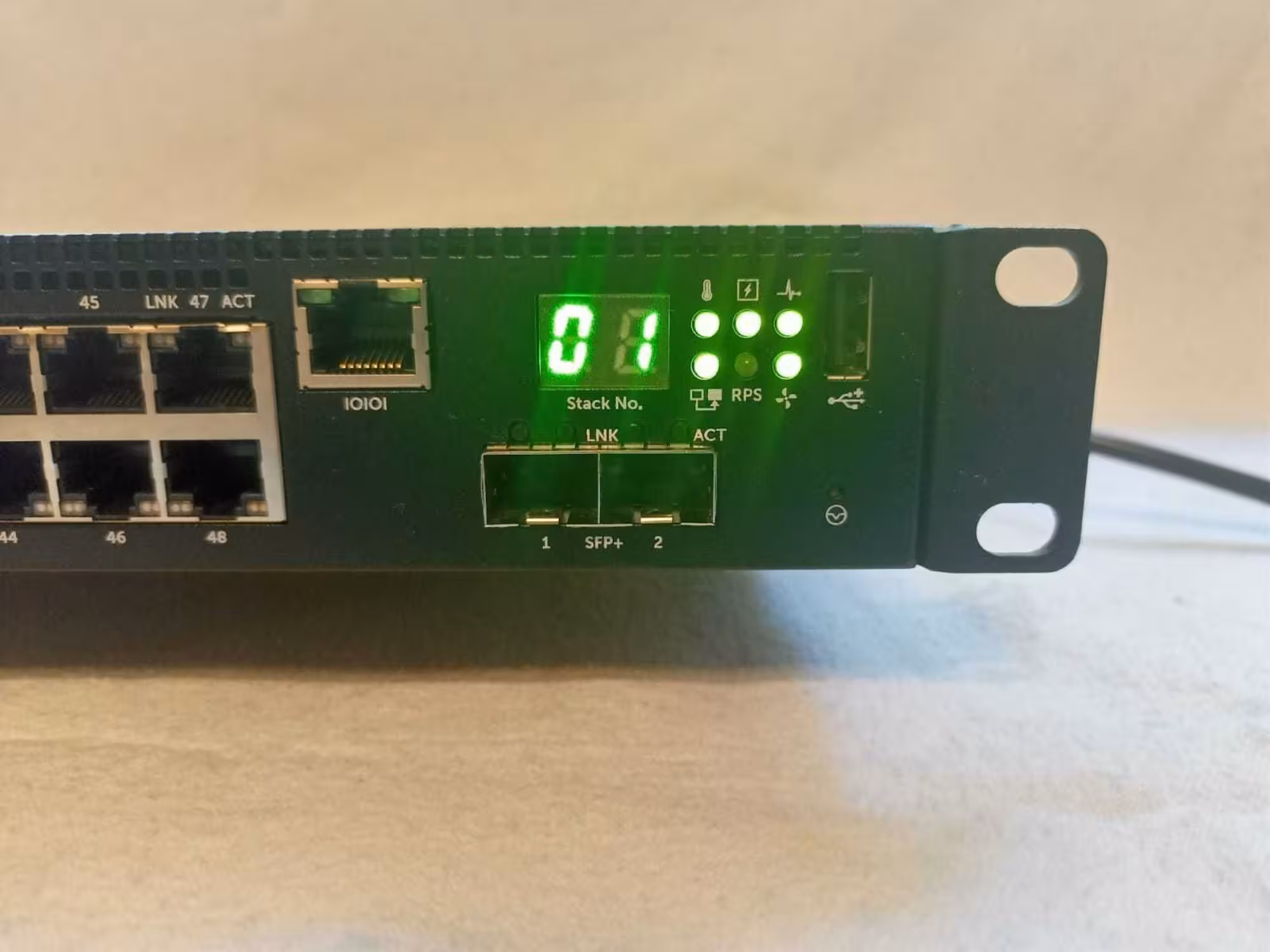 Коммутатор Dell N2048, 48 х GE, 2 x 10GE (SFP+), Layer 2+ (4 / 6)