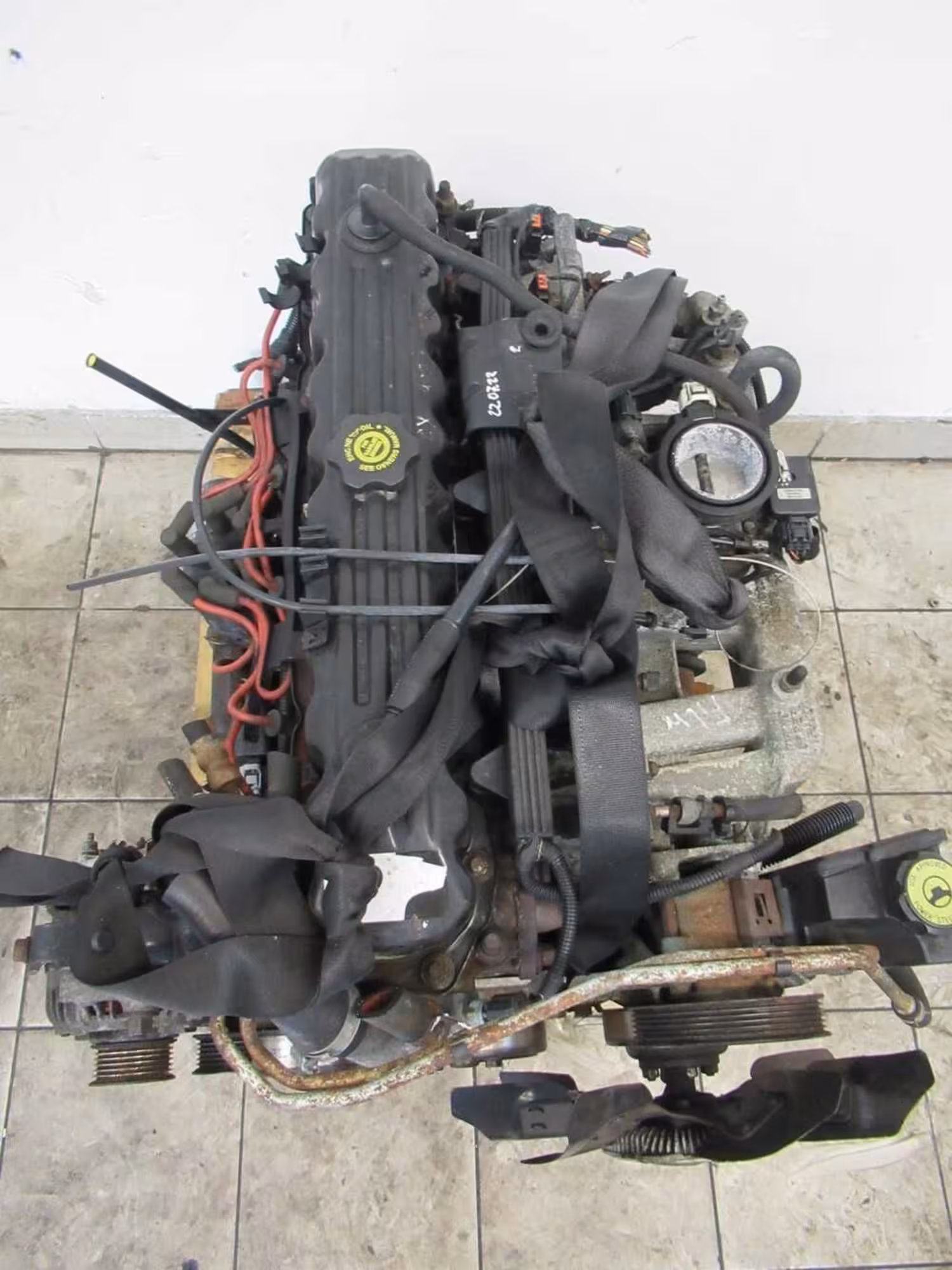 Двигатель Jeep Cherokee 4.0 ERH (1 / 3)