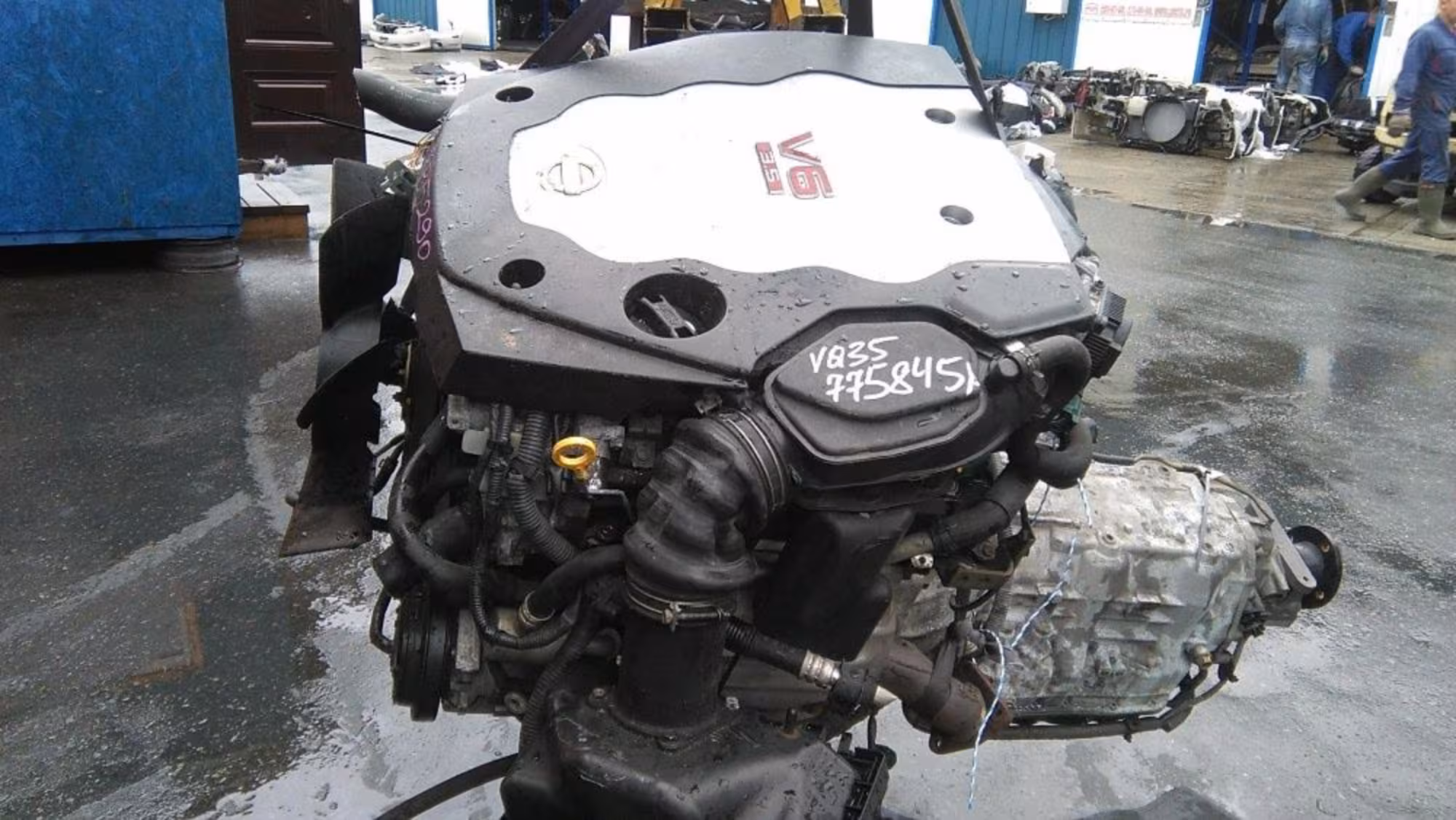 Двигатель на INFINITI FX35, G35, M35 VQ35 (1 / 4)