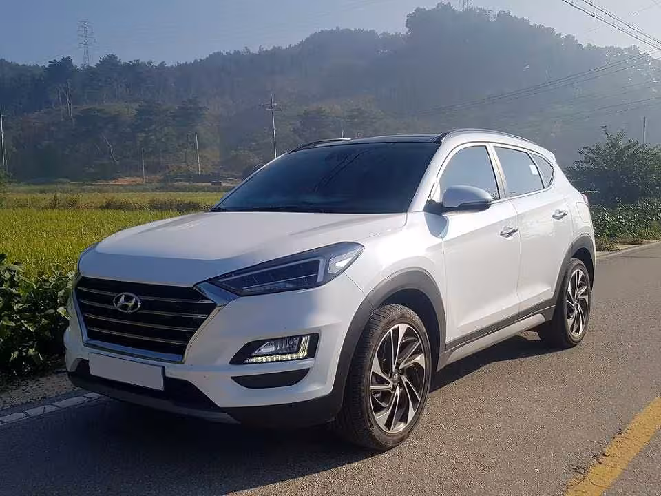 ДХО Hyundai Tucson 2019- (2 / 2)