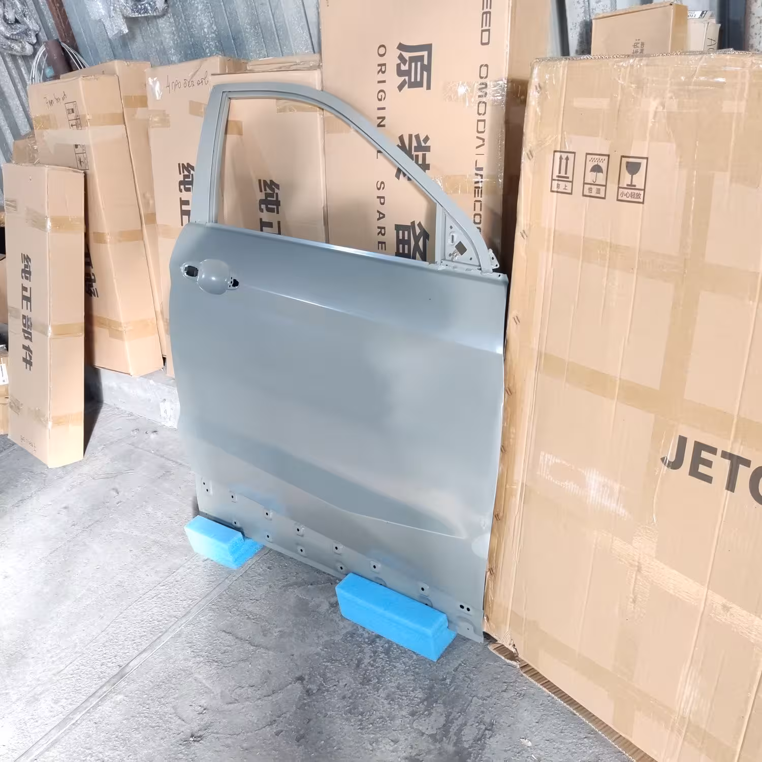 Дверь передняя правая Jetour X70 plus (3 / 6)