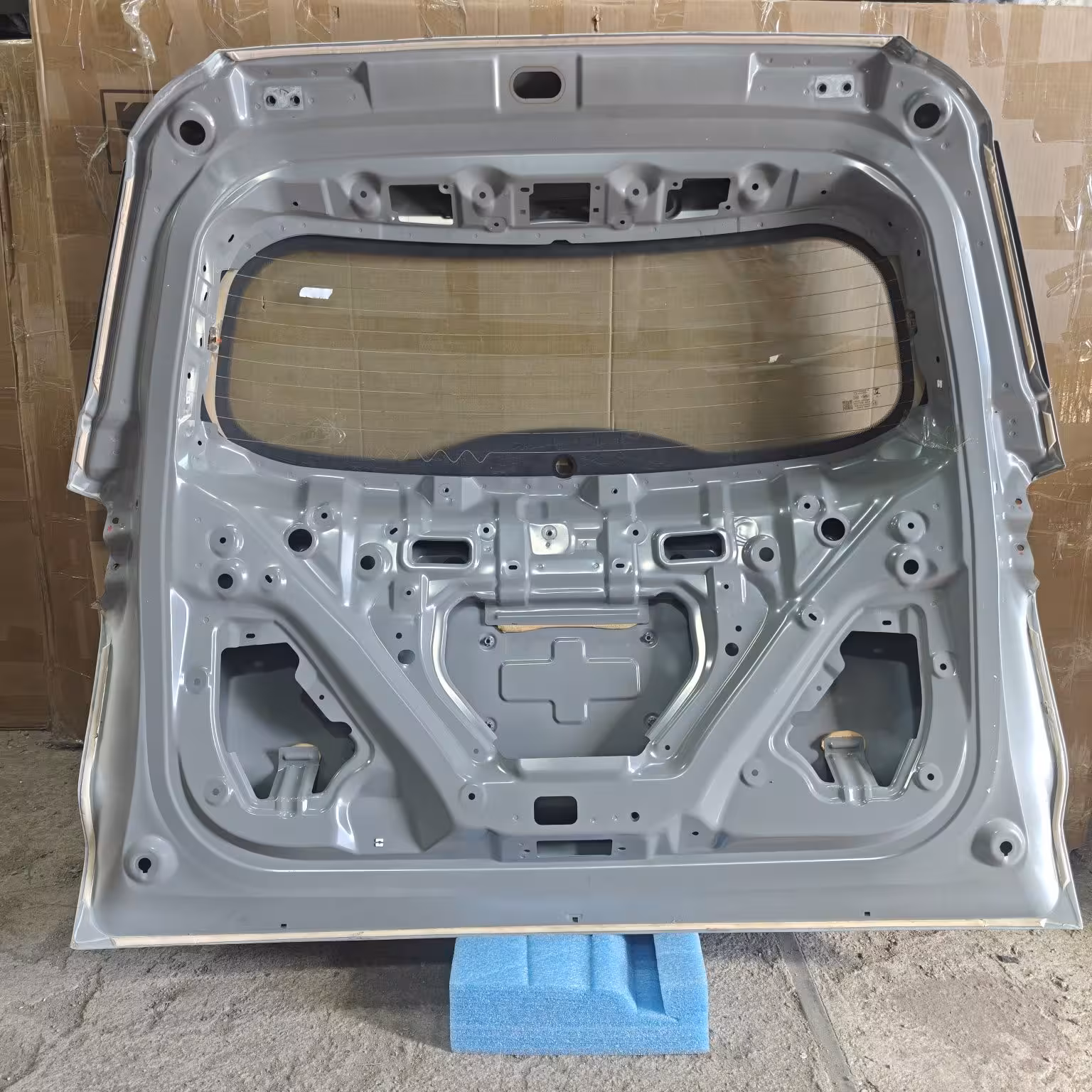 Багажная дверь Chery TIGGO 4 (4 / 6)