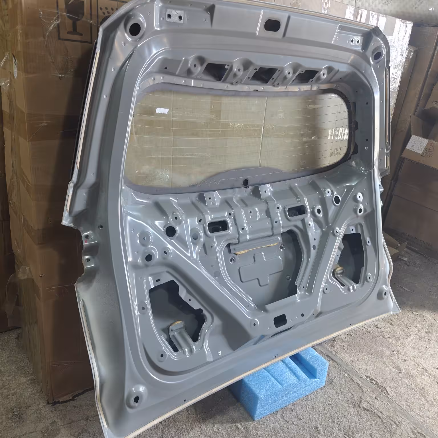 Багажная дверь Chery TIGGO 4 (5 / 6)