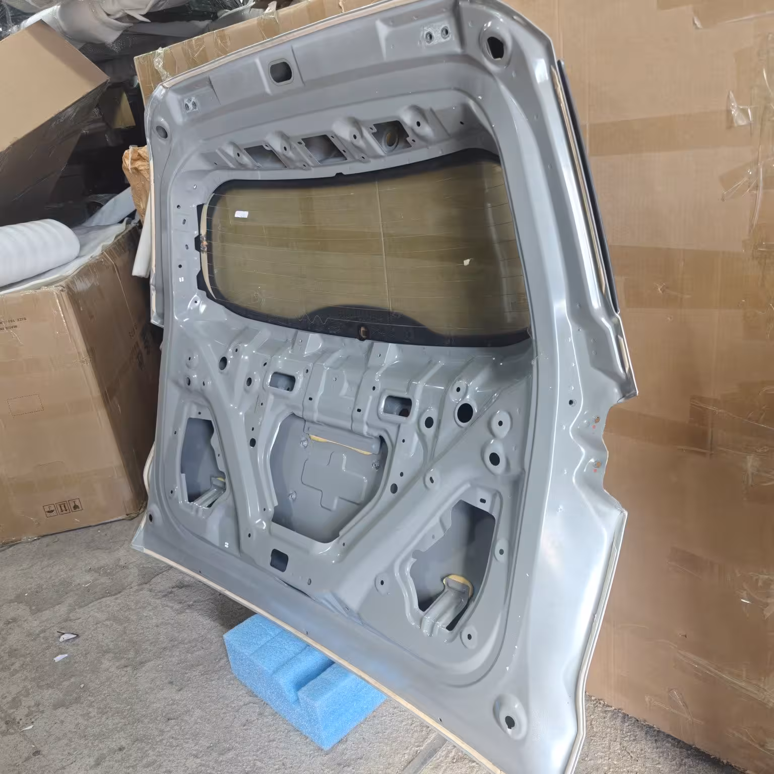 Багажная дверь Chery TIGGO 4 (6 / 6)