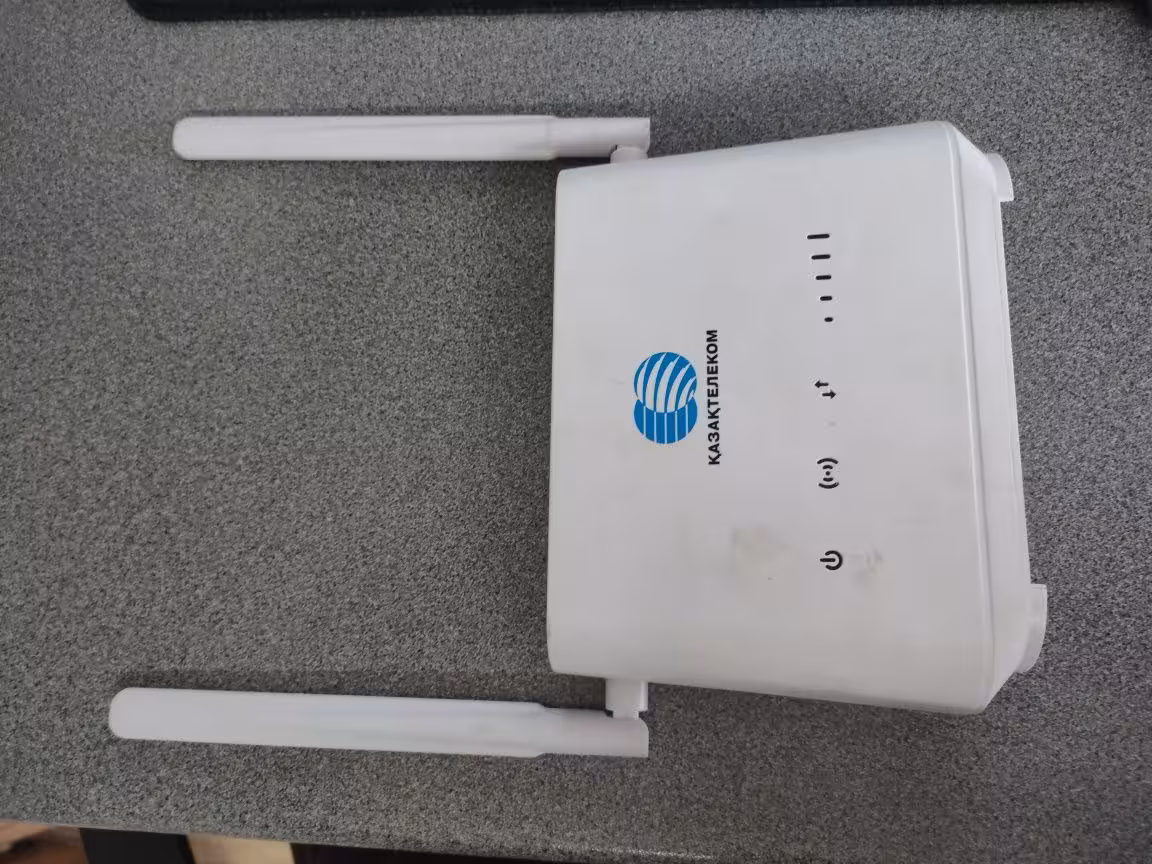 Роутер 4G LTE R10 4х100Mbps Lan (1 / 1)