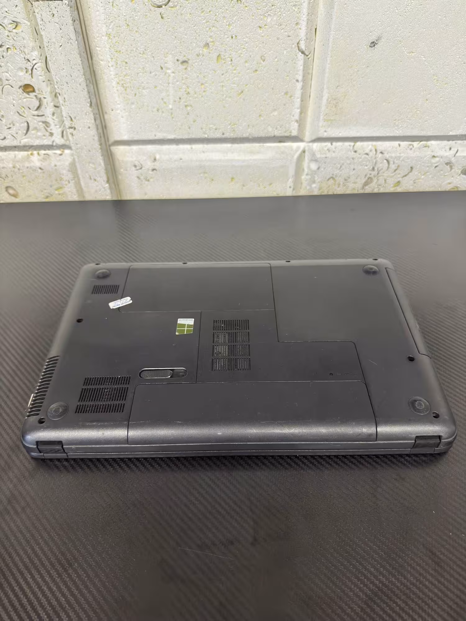 Офисный ноутбук HP Compaq CQ58 AMD E1-1200/ 6GB DDR4/ 128GB SSD/ 15.6" (3 / 3)