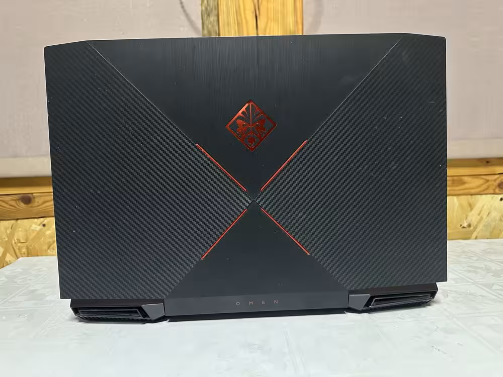 Игровой ноутбук intel Core i5-7300HQ/RAM 8Gb/SSD/HDD/GTX 1050 GDDR5 (7 / 8)