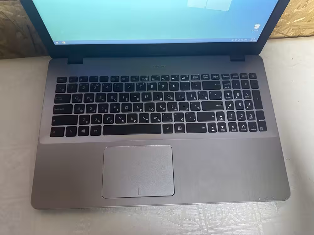 Ноутбук intel Core i7-7500U/ОЗУ 8Gb/SSD/HDD/GeForce 940MX 2Gb GDDR5 (3 / 8)