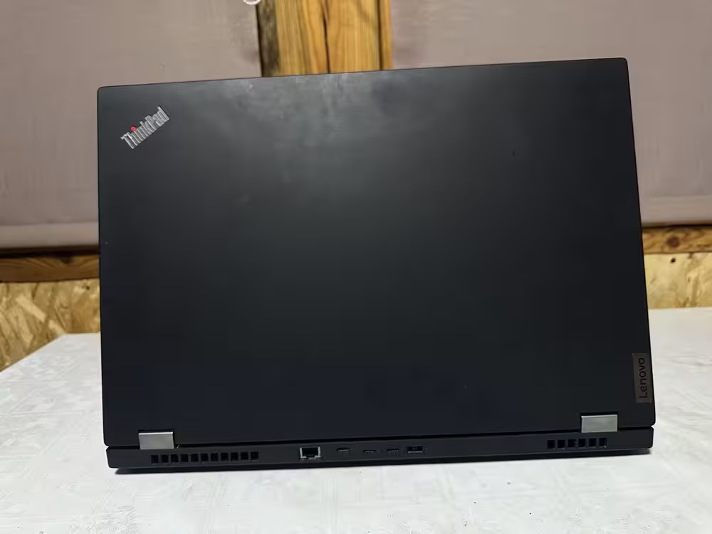 Ноутбук Thinkpad P17 Gen 1 - Xeon W10855M/RAM 32Gb/SSD/RTX 5000 16Gb (6 / 8)