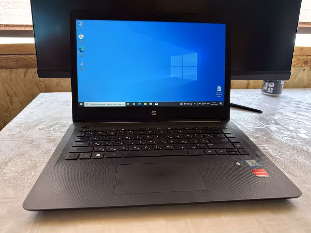 Ноутбук intel Core i5-8250U/ОЗУ 8Gb/SSD 256Gb/Video R7 M340 2Gb GDDR5 (2 / 7)