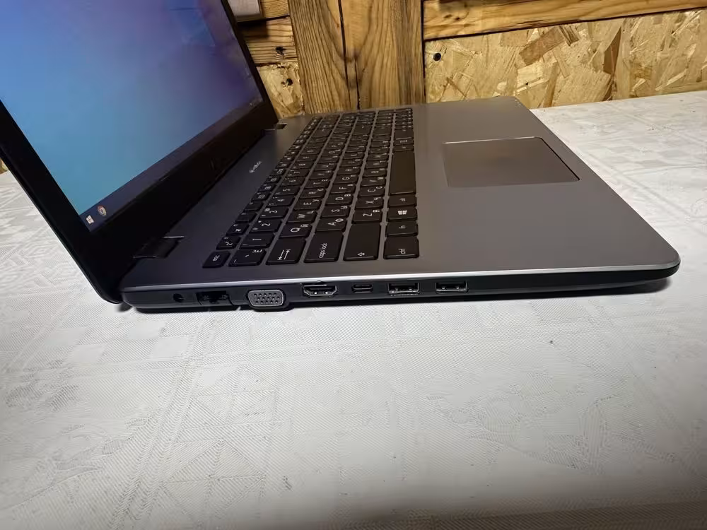 Игровой ноутбук intel Core i7-7500U/RAM 8Gb/SSD/HDD/GeForce 920M 2Gb (4 / 8)