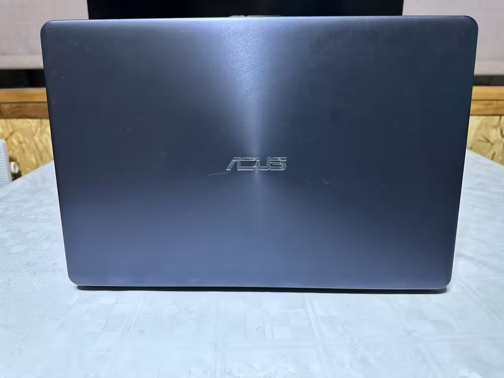 Игровой ноутбук intel Core i5-7200U/ОЗУ 8Gb/SSD/HDD/MX 930 2Gb GDDR5 (6 / 7)