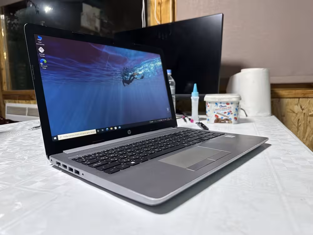 Ноутбук Intel Core i5-1035G1/RAM 8Gb DDR4/SSD 512Gb/UND Graphics (1 / 7)
