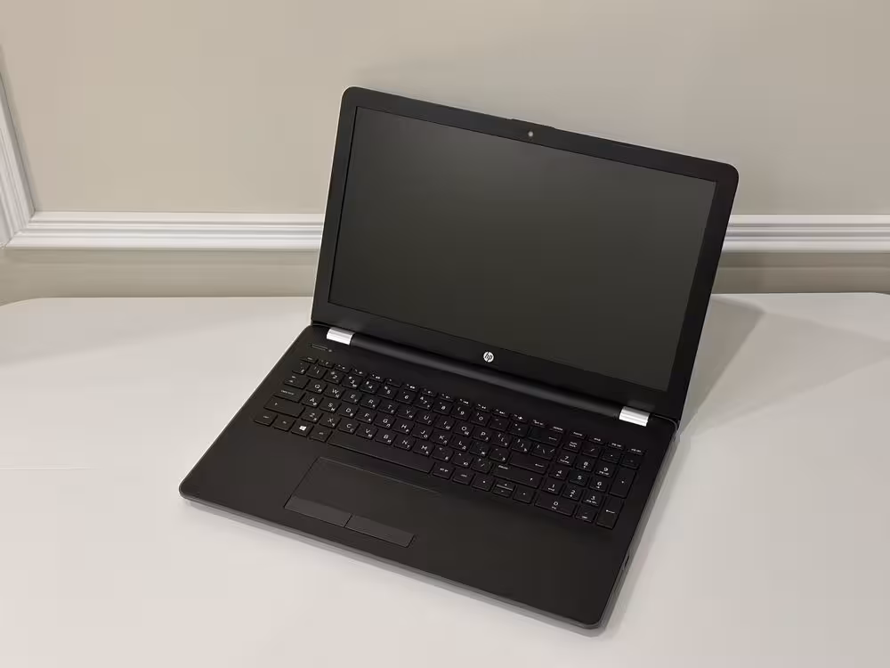 Ноутбук HP Laptop 15 A6 / 8GB / SSD 256GB для работы и офиса! (1 / 7)