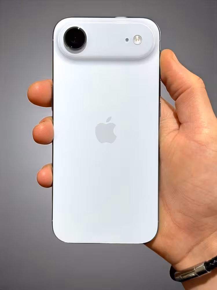iPhone 17 Pro Max новые оригинал (5 / 5)