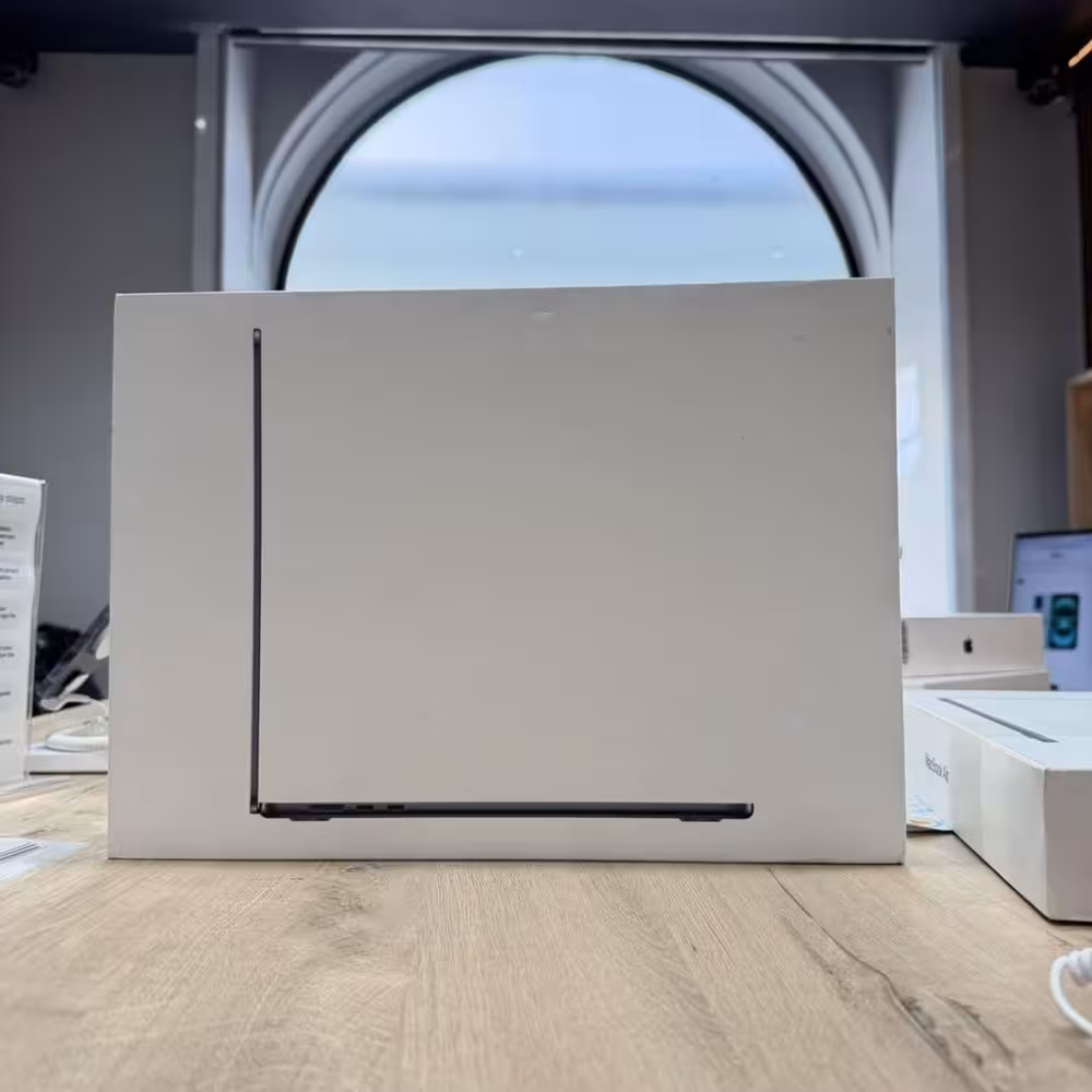 Новый Macbook Air 15, 512 gb (1 / 2)