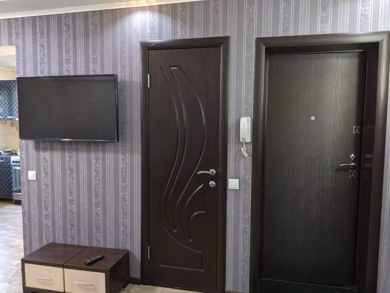 Квартира по суточно, по часам (7 / 8)
