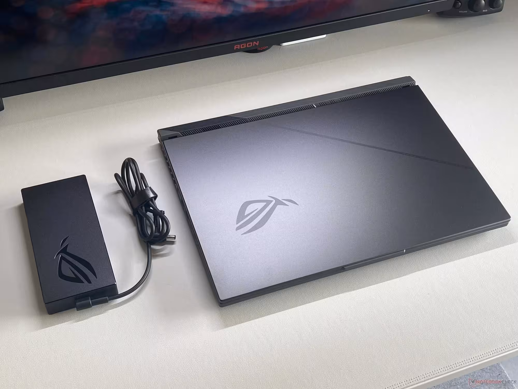 Игровые ноутбуки ASUS ROG Strix SCAR G18 5080 / 5090 / 2025 (6 / 6)