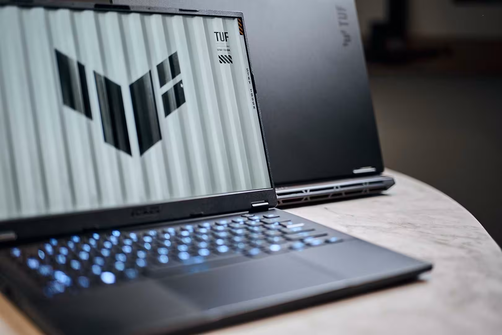 Игровые ноутбуки Asus TUF Gaming A14 5050 / 5060 / 2025 (1 / 7)