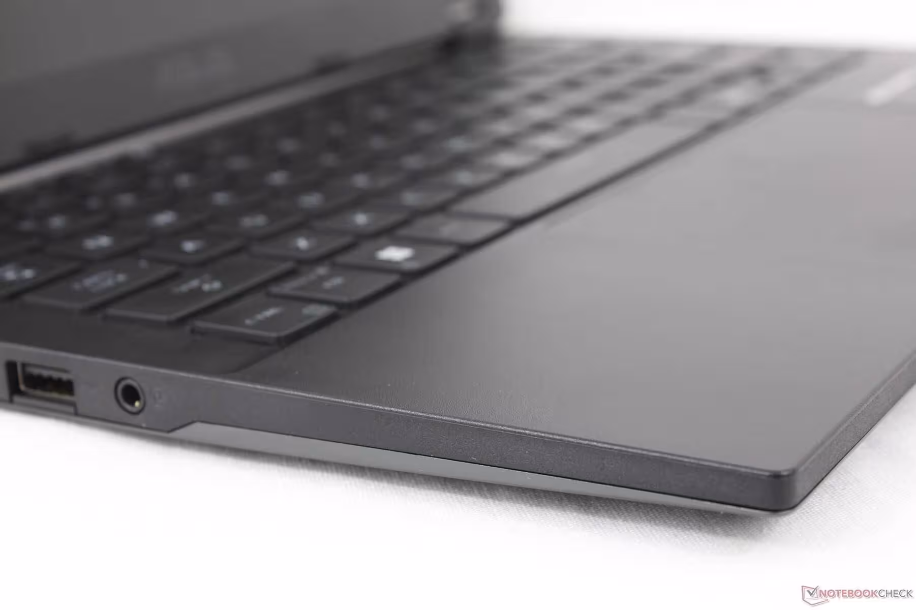 Игровые ноутбуки Asus TUF Gaming A14 5050 / 5060 / 2025 (5 / 7)