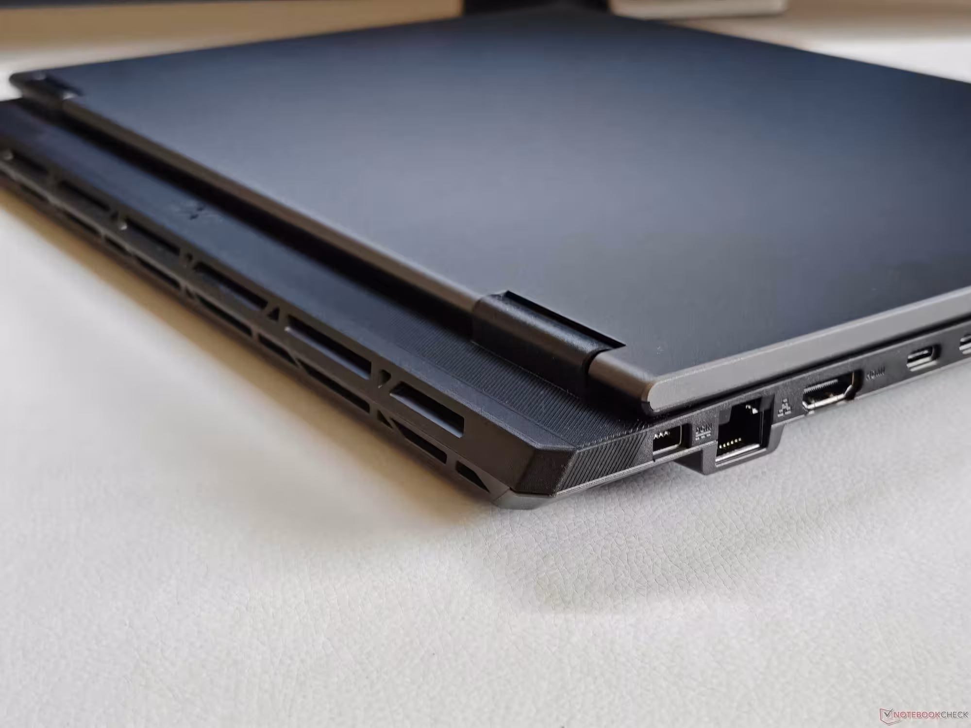 Игровые ноутбуки Asus TUF Gaming A16 5050 / 5060 / 5070 / 2025 (8 / 8)