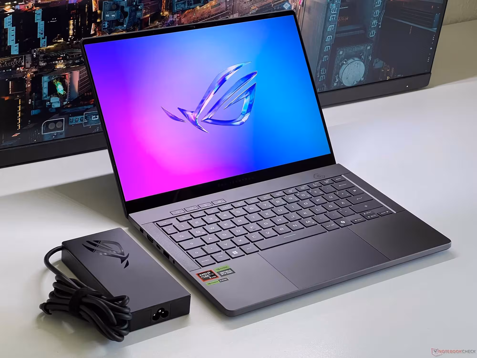 Игровые ноутбуки ASUS Rog Zephyrus G14 5060 / 5070 / 5070Ti / 5080 (1 / 6)