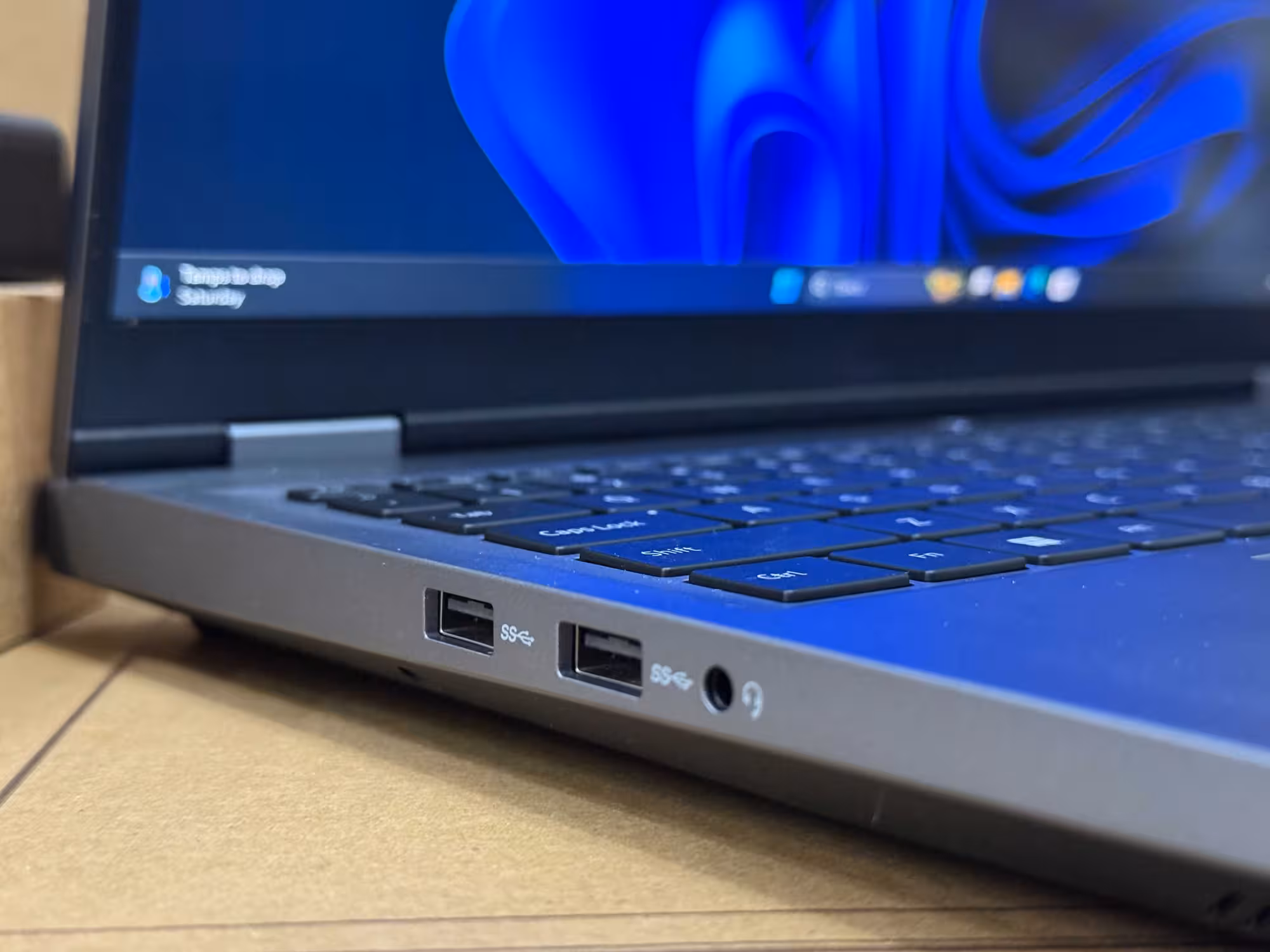 ТОП ЗА СВОИ ДЕНЬГИ Lenovo Lecoo RTX 5060 Ryzen 9 8940HX QHD 180Hz 1TB (4 / 8)