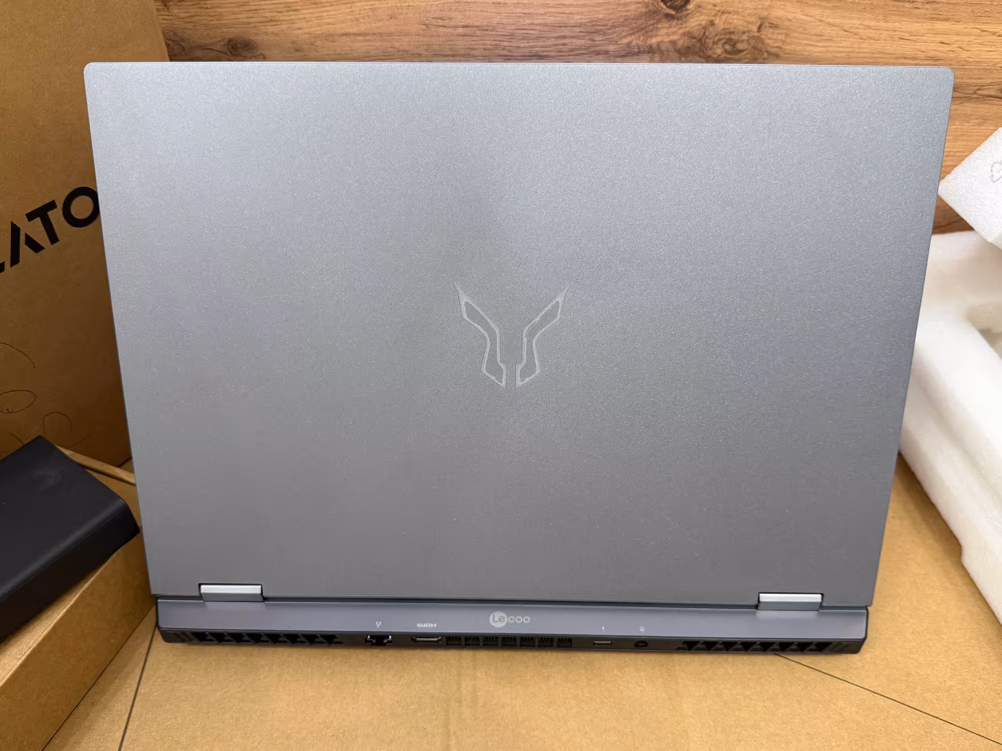 ТОП ЗА СВОИ ДЕНЬГИ Lenovo Lecoo RTX 5060 Ryzen 9 8940HX QHD 180Hz 1TB (6 / 8)