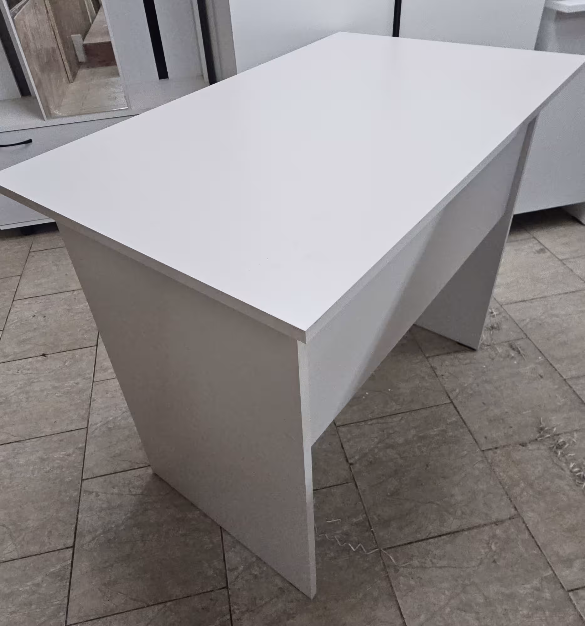 Стол письменный новый (бесплатная доставка) (2 / 8)