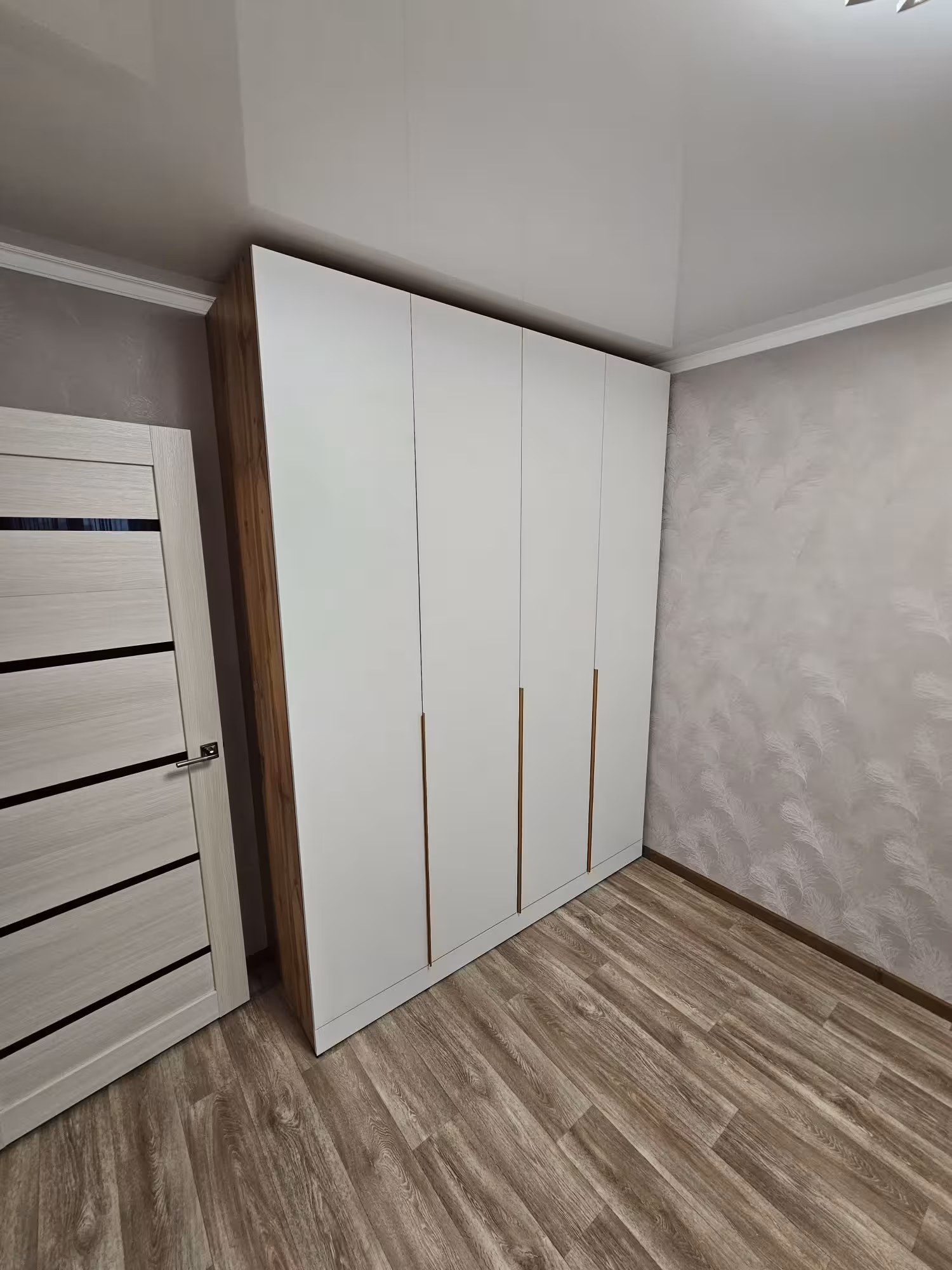 Шкафы на заказ Костанай. (3 / 8)