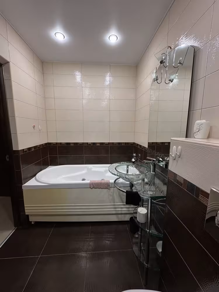 Сдам 1 кв, квартира - студия 42 кв.м (6 / 7)