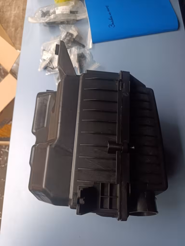 changan CS55 plus воздуха заборчик, корпус воздушного фильтра. (1 / 5)