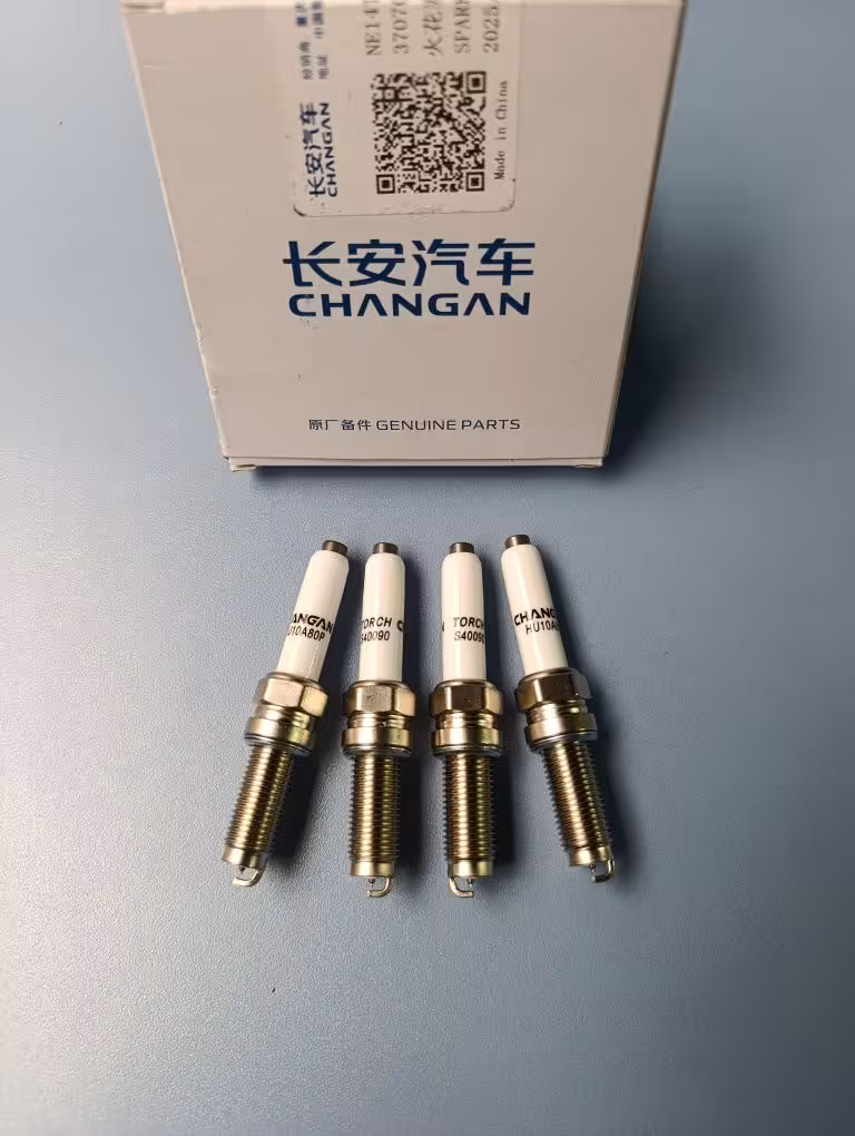 changan CS35/ CS55/ UNI-T свечи зажигания оригинал, катушки зажигания (1 / 7)