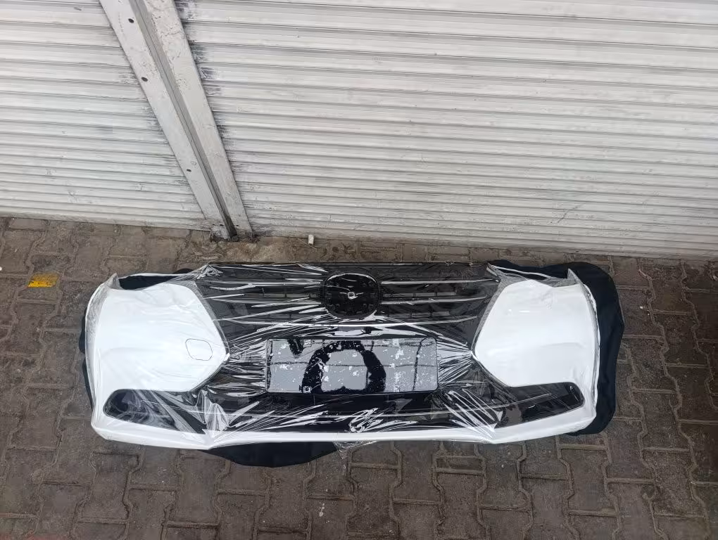 changan Alsvin бампер передний и задний в сборе (1 / 8)