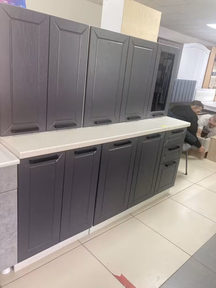 Кухонный гарнитур новый (4 / 4)
