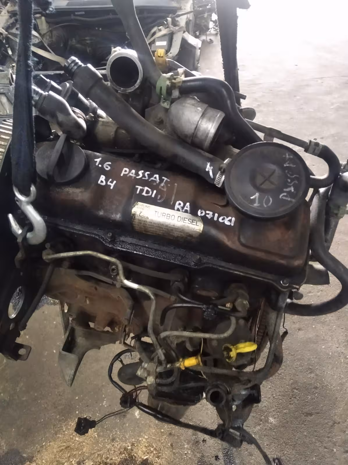 Двигатель RA VW Passat B4 1.6 t dizel (1 / 3)