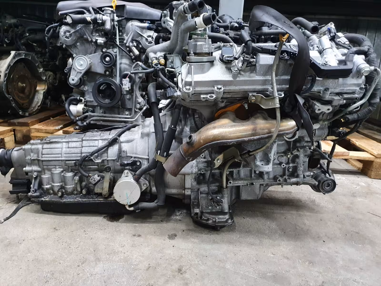 Двигатель б/у 2GRFSE GS350 (1 / 4)