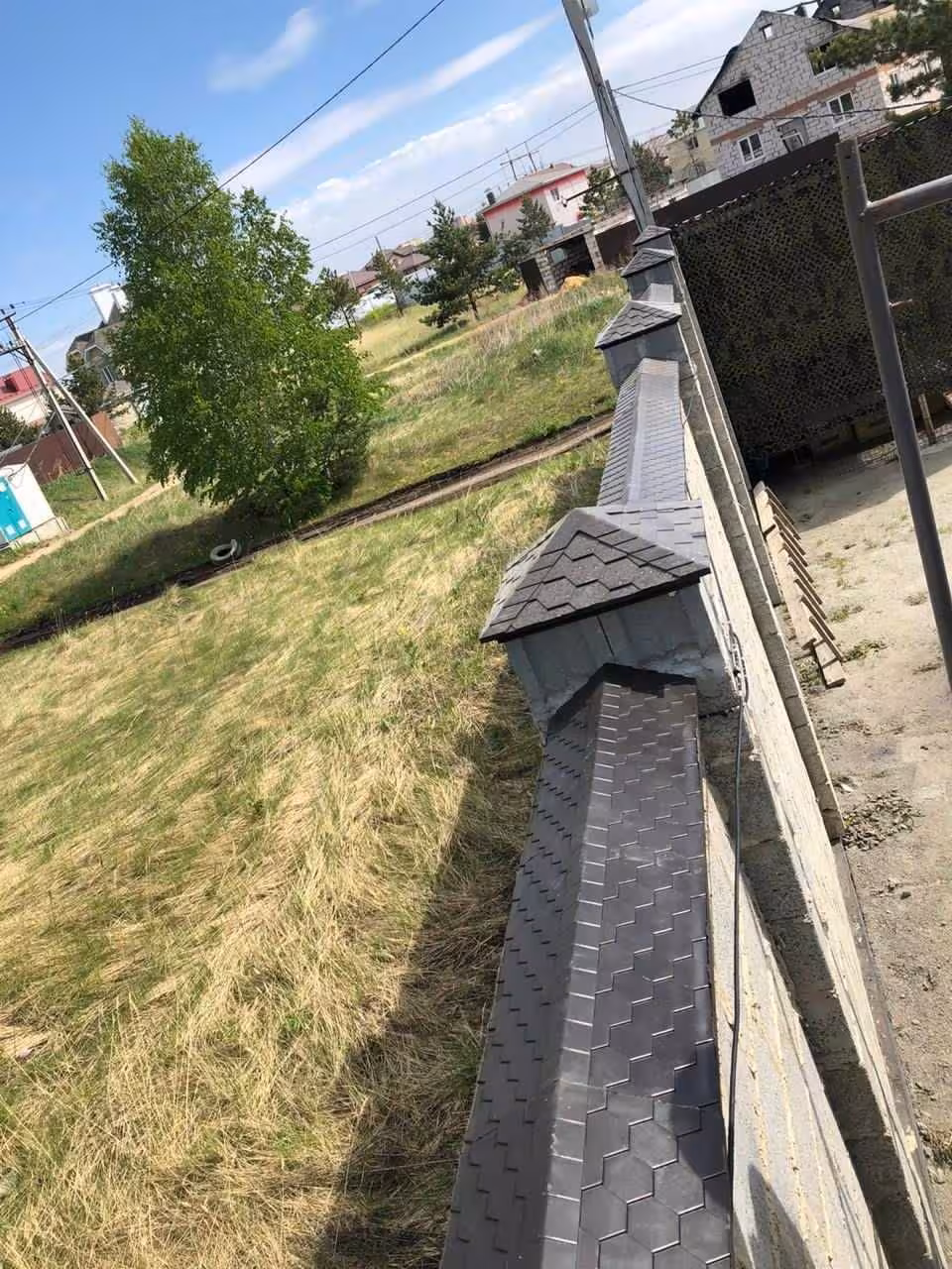 Колпаки и парапеты на заборы. (4 / 5)